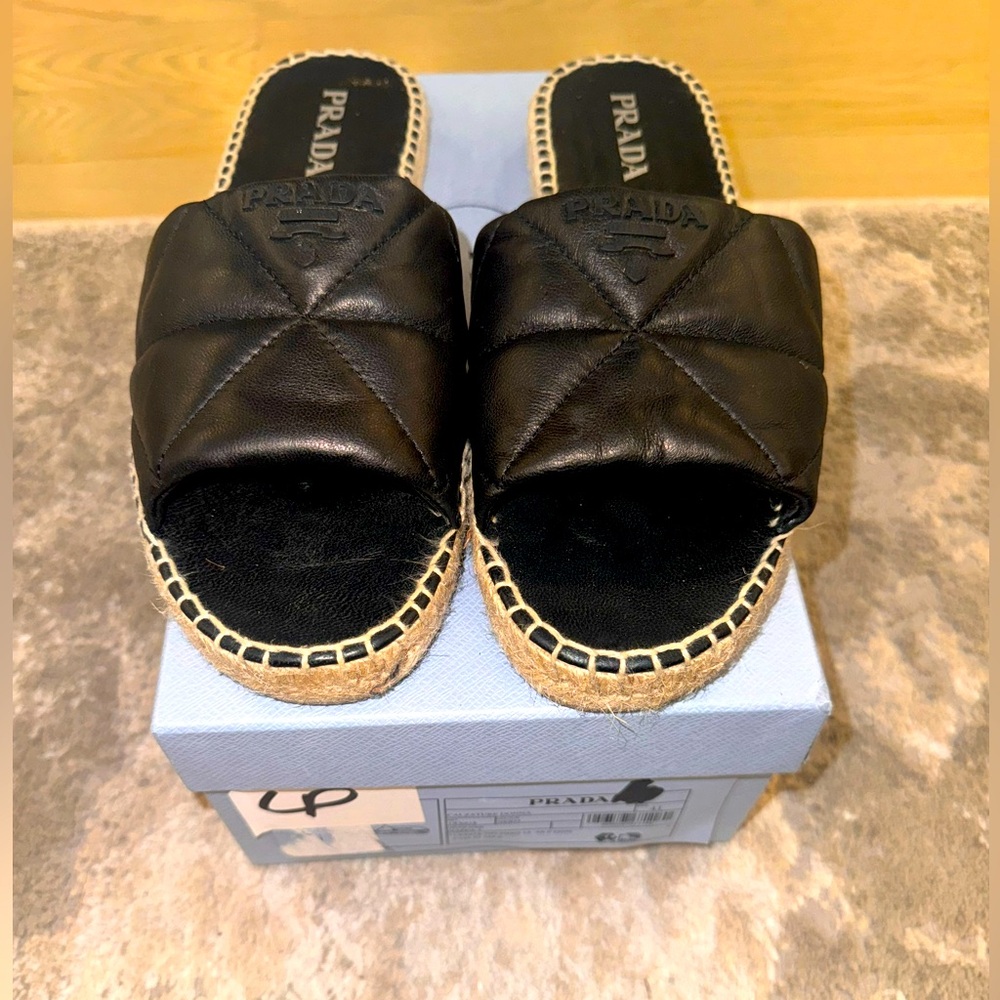Excellent condition- Prada Espadrille Slides in black. Size 41